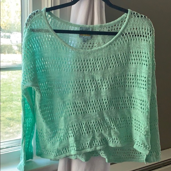 C & C Crocheted Top - Picture 1 of 2